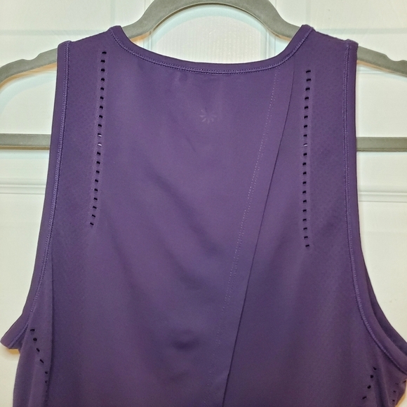 Athleta Tank Top Womens S Foothill Split Back Perforated Longline Crewneck Plum - Picture 5 of 8